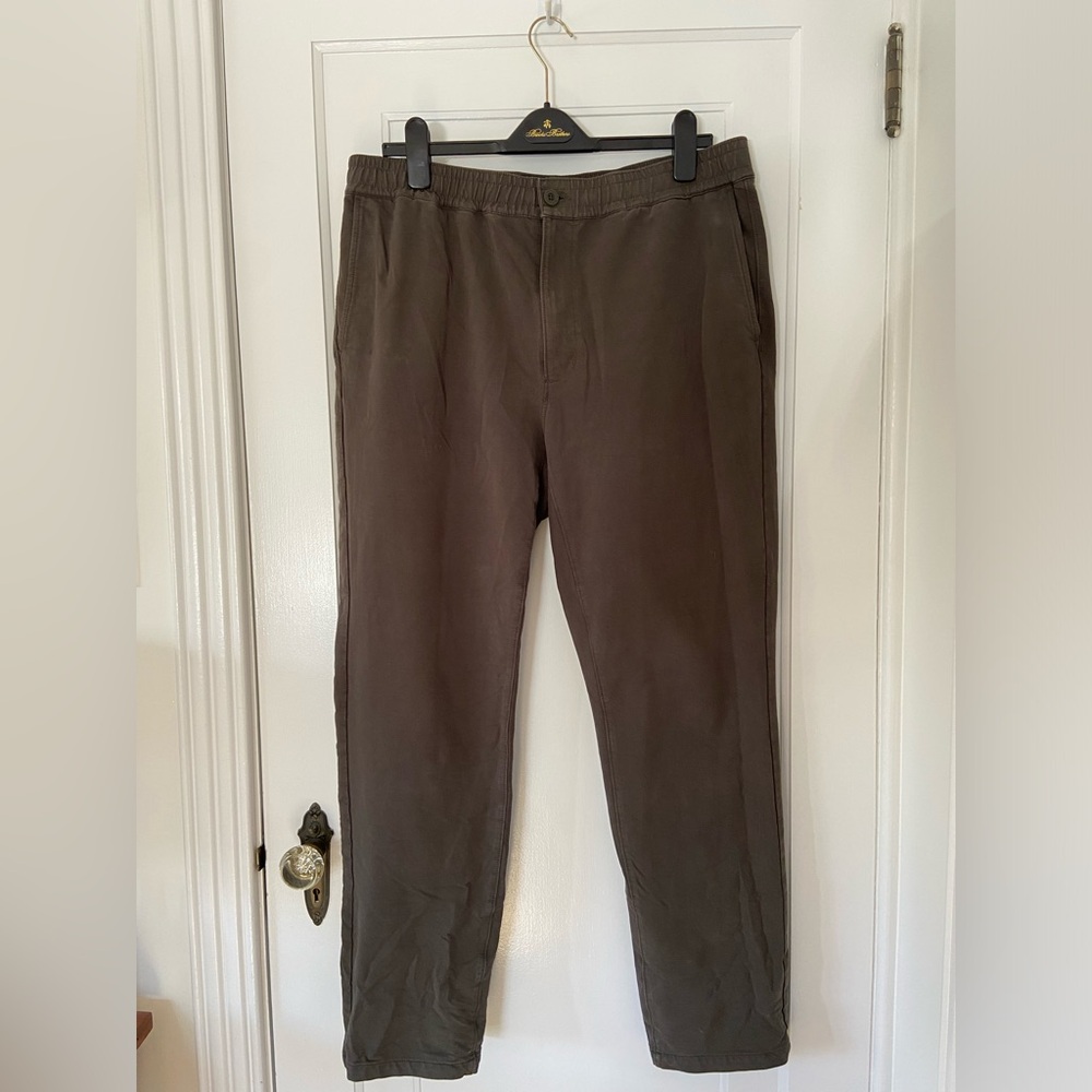 Orvis straight leg pants in dark pine, size large (30L)